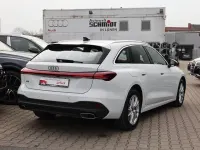 Gebraucht Audi A5 Sport 204 PS (150 kW) 2025 Gletscherweiß metallic Kombi