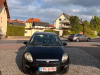 Gebraucht Fiat Punto 70 PS (51 kW) 2011 Schwarz Kleinwagen
