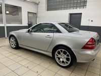 Gebraucht Mercedes SLK230 197 PS (144 kW) 2000 Silber Cabrio