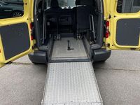 Gebraucht VW Caddy Trendline 75 PS (55 kW) 2011 Gelb Van / Kleinbus