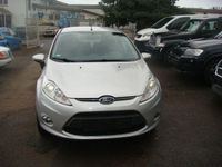 Gebraucht Ford Fiesta Titanium 97 PS (71 kW) 2012 Silber Kleinwagen