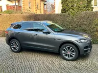 Gebraucht Jaguar F-Pace Portfolio 241 PS (177 kW) 2018 Grau SUV