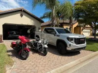 Używany GMC Sierra 309 KM (227 kW) 2022 Srebrny Pickup