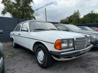 Gebraucht Mercedes 250 115 PS (84 kW) 1980 Weiß Limousine