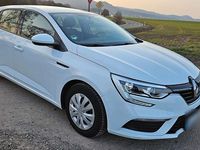 Gebraucht Renault Mégane IV Intens 101 PS (74 kW) 2017 Weiß Limousine