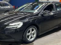 Gebraucht Volvo V40 Momentum 120 PS (88 kW) 2017 Schwarz Limousine