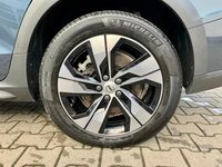 Gebraucht Volvo V60 CC Pro 197 PS (144 kW) 2022 Denim blue / metallic Kombi