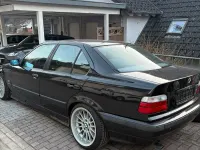 Gebraucht BMW 323 170 PS (125 kW) 1996 Schwarz Limousine
