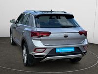 Gebraucht VW T-Roc Style 110 PS (80 kW) 2023 Pyrit silber metallic SUV