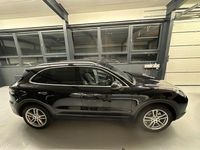 Gebraucht Porsche Cayenne S 441 PS (324 kW) 2018 Schwarz SUV