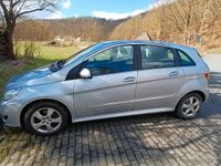 Gebraucht Mercedes B200 125 PS (91 kW) 2009 Silber Van / Kleinbus
