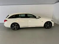 Gebraucht Mercedes C300e Exclusive 320 PS (235 kW) 2020 Unilack polarweiß Kombi