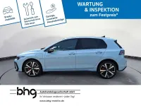 Gebraucht VW Golf VIII GTE 272 PS (200 kW) 2025 Crystal ice blue metallic/schw Limousine