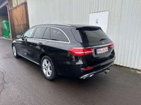 Gebraucht Mercedes E220 194 PS (142 kW) 2017 Obsidianschwarz Kombi