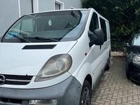 Second-hand Opel Vivaro 115 CP (84 kW) 2004 Alb Monovolum