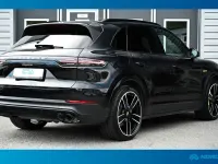 Gebraucht Porsche Cayenne E-Hybrid Platinum Edition 340 PS (250 kW) 2022 Schwarz SUV