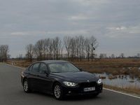 Gebraucht BMW 320 184 PS (135 kW) 2014 Blau Limousine
