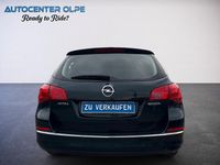 Gebraucht Opel Astra 110 PS (80 kW) 2015 Grün Kombi