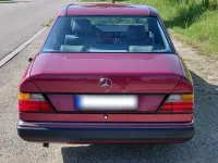 Gebraucht Mercedes 230 132 PS (97 kW) 1990 Limousine