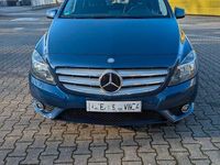 Gebraucht Mercedes B180 109 PS (80 kW) 2012 Blau Van / Kleinbus