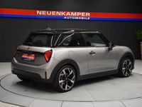 Gebraucht Mini Cooper Favoured 156 PS (114 kW) 2024 Silber Kleinwagen