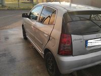 Second-hand Kia Picanto EX 65 CP (47 kW) 2005 Gri Hatchback