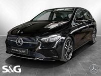 Gebraucht Mercedes B200 Progressive 163 PS (119 kW) 2024 Metalliclack kosmosschwarz Van / Kleinbus