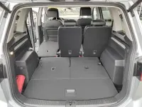 Neu VW Touran Comfortline 150 PS (110 kW) 2026 Silber Van / Kleinbus