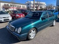 Gebraucht Mercedes E280 Avantgarde 204 PS (150 kW) 1998 Grün Limousine