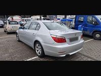 Gebraucht BMW 523 190 PS (139 kW) 2007 Silber Limousine
