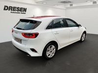 Gebraucht Kia Ceed Vision 160 PS (117 kW) 2022 Weiss Kleinwagen