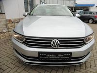 Gebraucht VW Passat Trendline 125 PS (91 kW) 2015 Schwarz Kombi