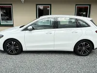 Gebraucht Mercedes B220 190 PS (139 kW) 2023 Weiß Van / Kleinbus