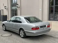 Używany Mercedes E280 204 KM (150 kW) 2000 Sedan/Limuzyna