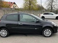 Używany Renault Clio III Initiale 101 KM (74 kW) 2008 Czarny Hatchback