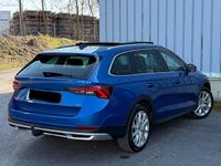 Gebraucht Skoda Octavia 200 PS (147 kW) 2022 Blau Kombi