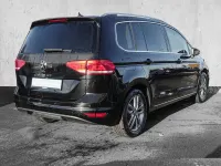 Neu VW Touran Comfortline 150 PS (110 kW) 2025 Grau Van / Kleinbus