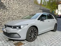 Gebraucht VW Golf VIII Active 150 PS (110 kW) 2021 Grau Limousine