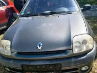 Używany Renault Clio II 75 KM (55 kW) 2000 Szary Hatchback