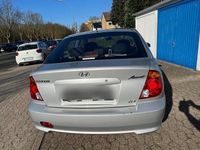 Gebraucht Hyundai Accent 86 PS (63 kW) 2004 Silber Limousine