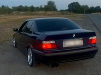 Gebraucht BMW 316 102 PS (75 kW) 1996 Blau Limousine