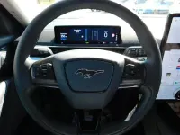 Gebraucht Ford Mustang Mach-E 197 kW (269 PS) 2023 Weiß SUV