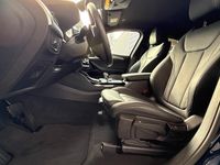 Second-hand BMW X4 Efficient Dynamics 184 CP (135 kW) 2024 Albastru SUV