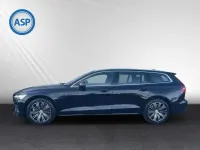 Gebraucht Volvo V60 253 PS (186 kW) 2022 Onyx black / metallic Kombi