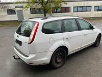 Gebraucht Ford Focus 109 PS (80 kW) 2010 Weiß Kombi