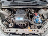 Gebraucht Toyota Yaris 68 PS (50 kW) 2000 Silber Limousine