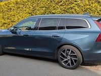 Gebraucht Volvo V60 190 PS (139 kW) 2018 Blau Kombi