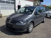 Gebraucht VW Touran Trendline 105 PS (77 kW) 2013 Pepper grey metallic Van / Kleinbus