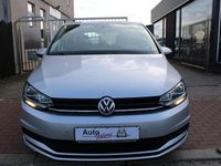 Gebraucht VW Touran Trendline 110 PS (80 kW) 2016 Silber Van / Kleinbus