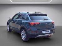 Gebraucht VW T-Roc Move 150 PS (110 kW) 2024 Blau / petroleum blue (metallic) SUV